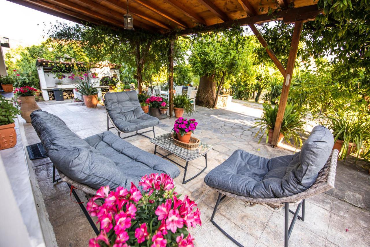 The Village House Volos Esterno foto